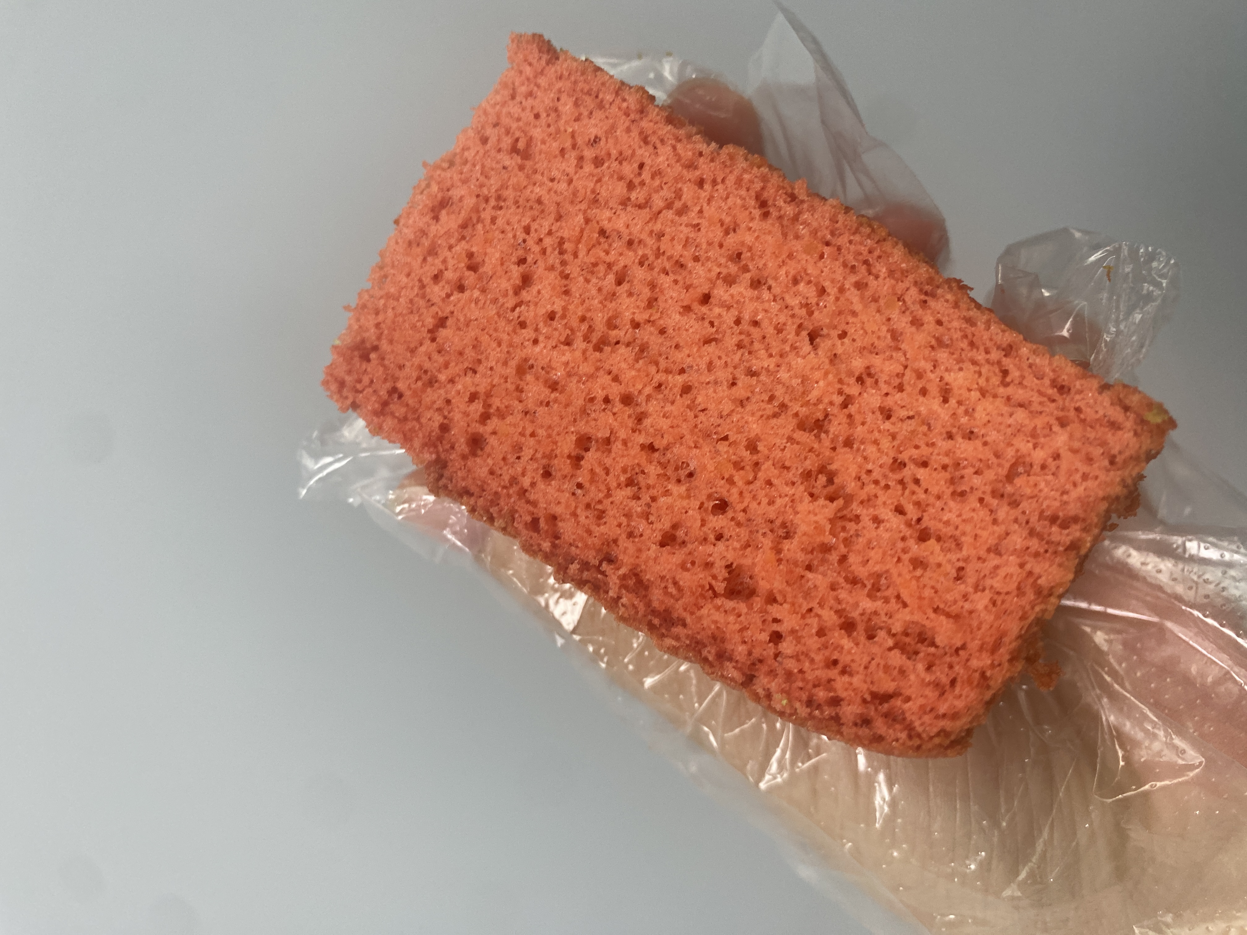 用高粱紅色素和葉綠素制作彩色戚風(fēng)蛋糕 – 完美的制作教程！